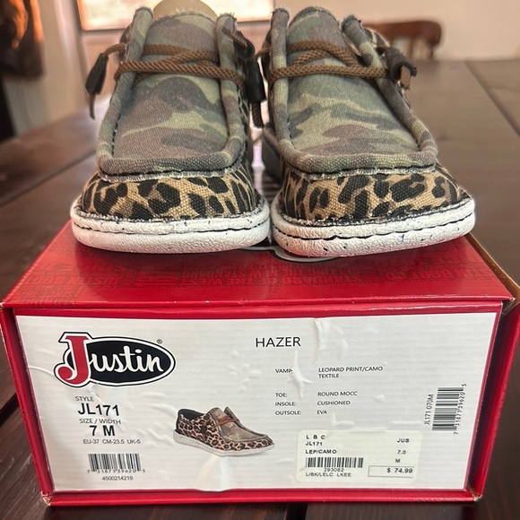 Justin Boots Camouflage Leopard Moccasins - Picture 4 of 12